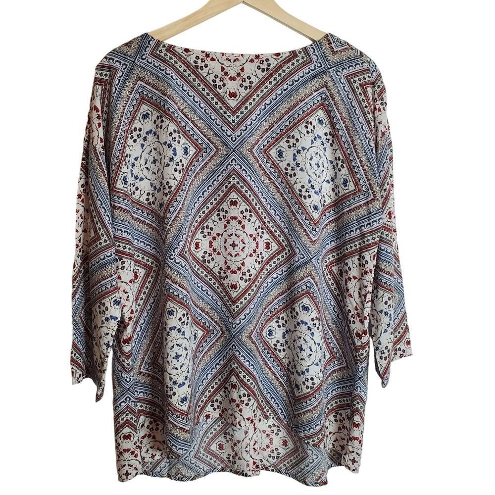 J. Jill Blouse Medium Blouse Button back 3/4 sleeves Rayon‎ Patchwork Print